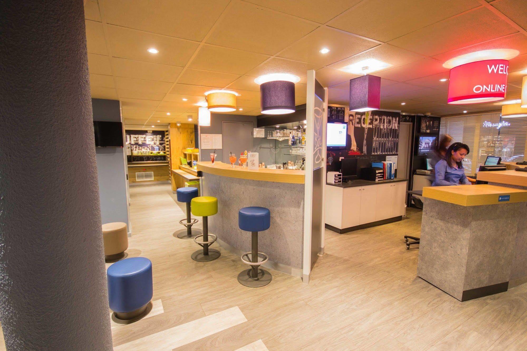 ibis budget Marseille Vieux Port Exterior foto